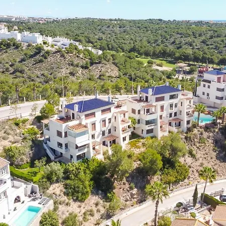 Altamira Orihuela Costa Golf, Ramblas